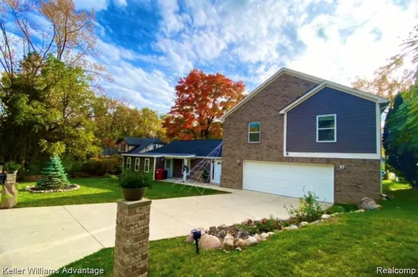 $4,900 | 4066 Fieldview Avenue, West Bloomfield, MI 48324
