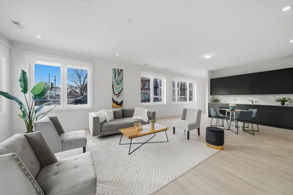 $975,000 | 4200 West Belmont Avenue, Chicago, IL 60641