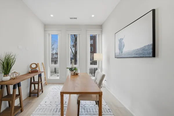 $975,000 | 4200 West Belmont Avenue, Chicago, IL 60641