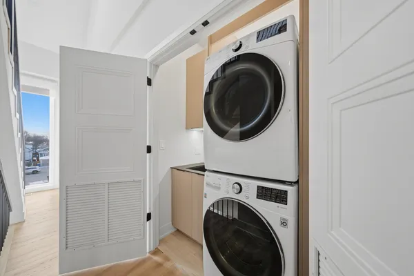 $975,000 | 4200 West Belmont Avenue, Chicago, IL 60641