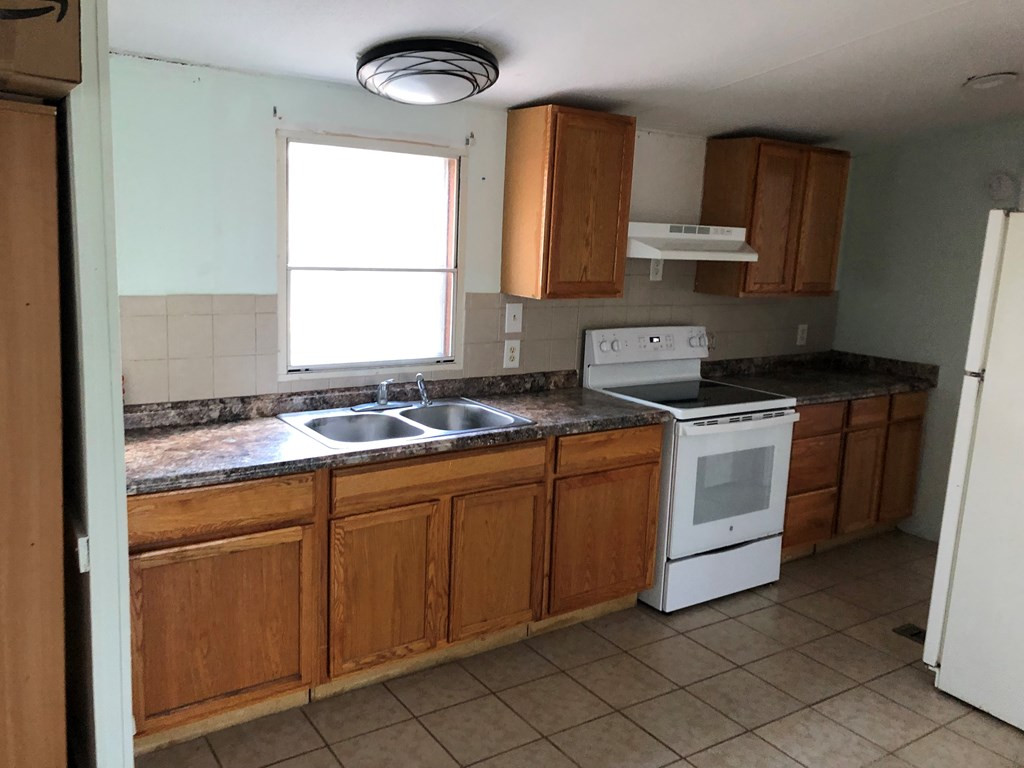 1276 Miles Road Harlem, GA 30814 - Photo 4 of 10 Kitchen