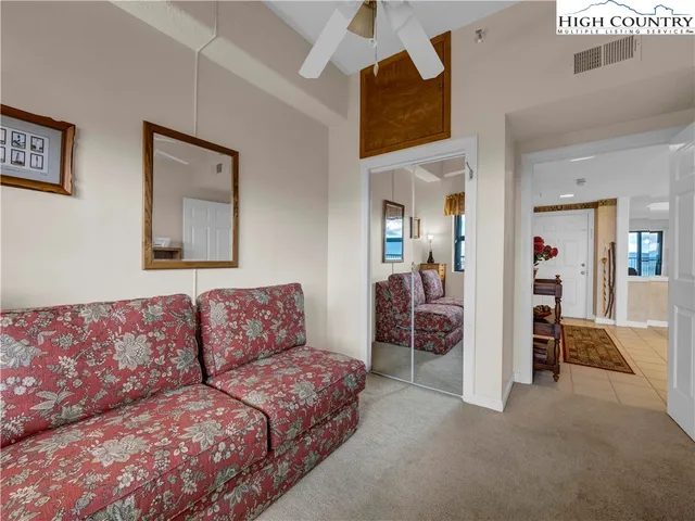 $239,000 | 303 Sugar Top Drive, Unit 2712, Sugar Mountain, NC 28604