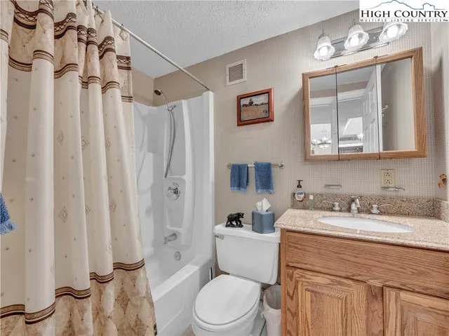 $239,000 | 303 Sugar Top Drive, Unit 2712, Sugar Mountain, NC 28604