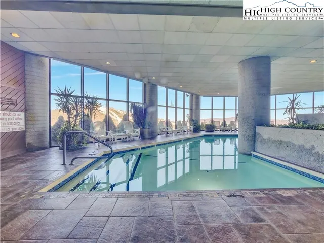 $239,000 | 303 Sugar Top Drive, Unit 2712, Sugar Mountain, NC 28604