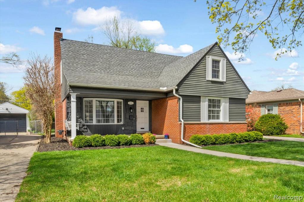 4216 Sheffield Road Royal Oak, MI 48073 - Photo 3 of 43 Gallery Image 3