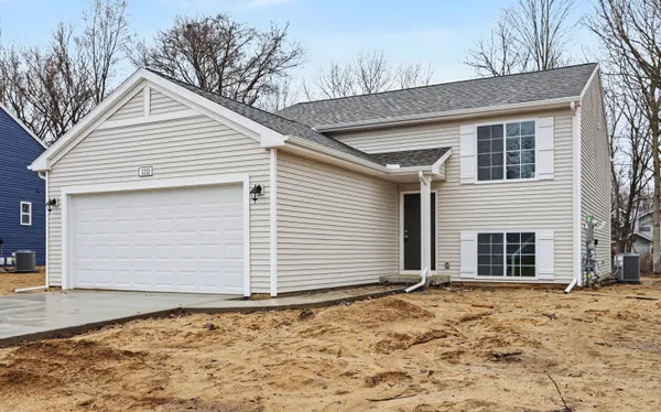 $319,900 | 59018 Swenson Street, Mattawan, MI 49071