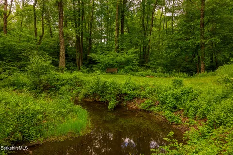 $4,500,000 | 729 Hewins Street, Sheffield, MA 01257