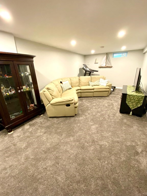 82 Bigelow Road Lancaster, MA 01523 - Photo 20 of 28