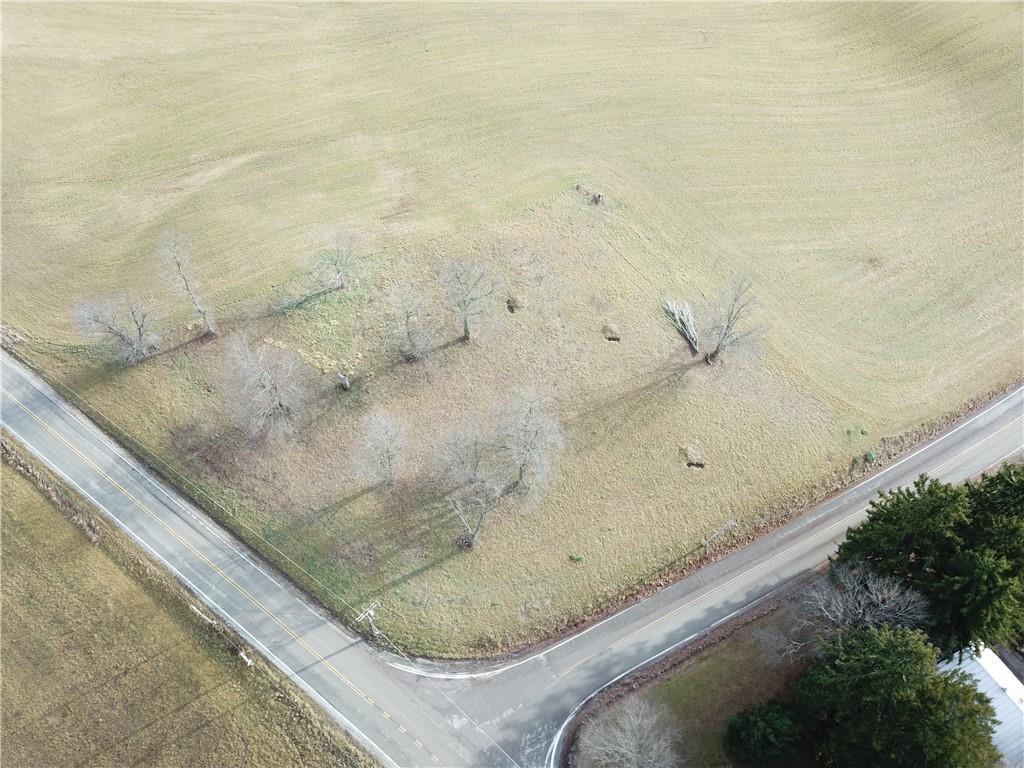 0 Wises Grove Road New Brighton, PA 15066 - Photo 2 of 8 a view of a bathtub