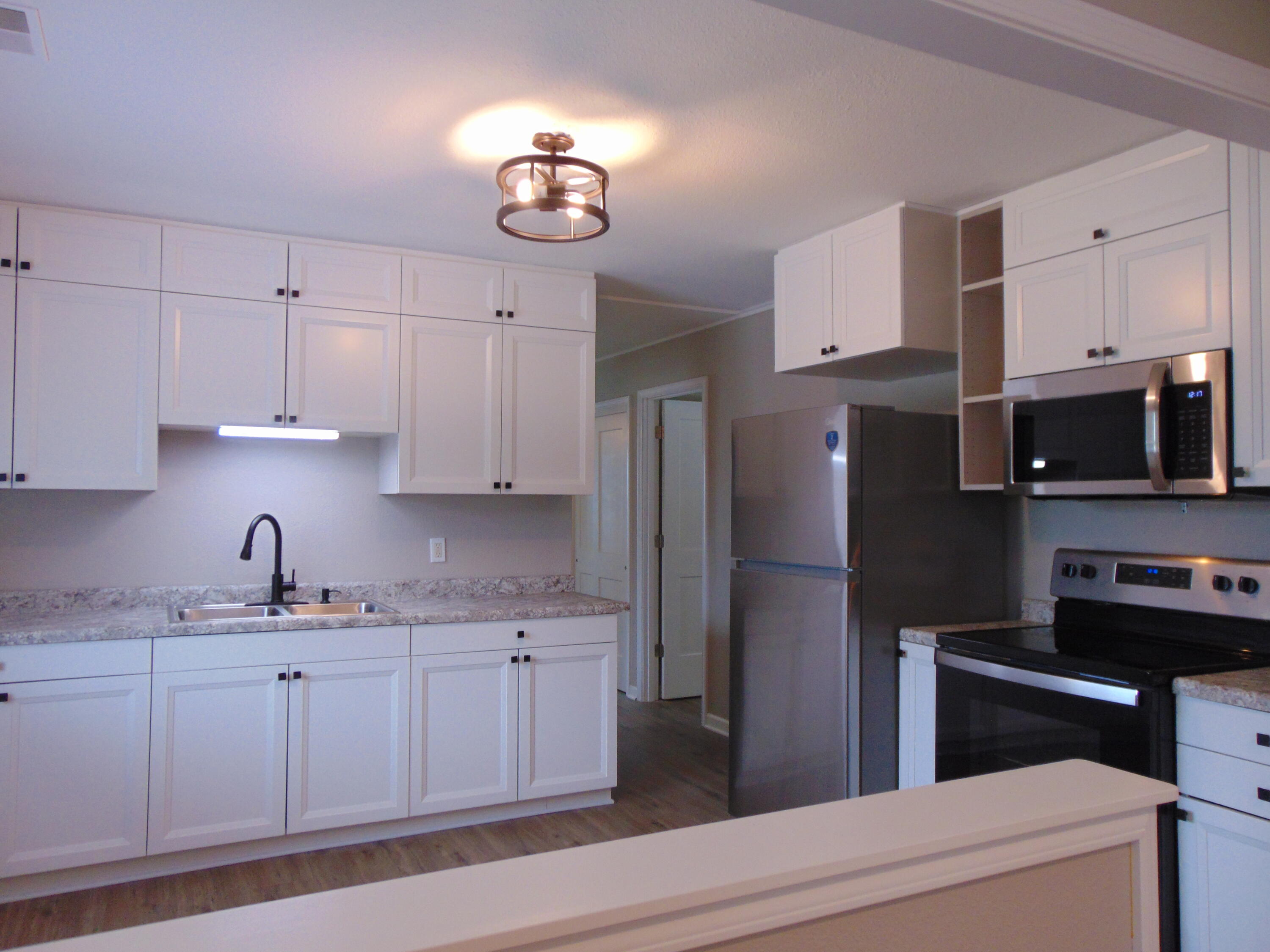 517 Maple Street Mukwonago, WI 53149 - Photo 2 of 30 Kitchen