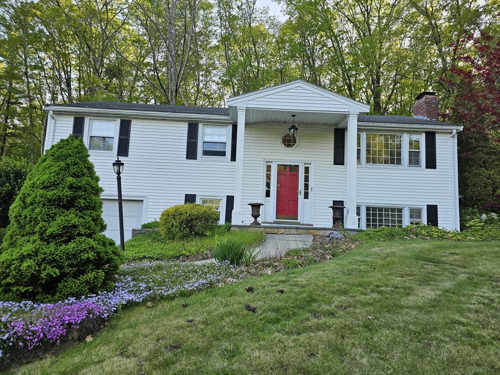 31 Greystone Road Franklin, MA 02038 - Photo 1 of 17 Gallery Image 1