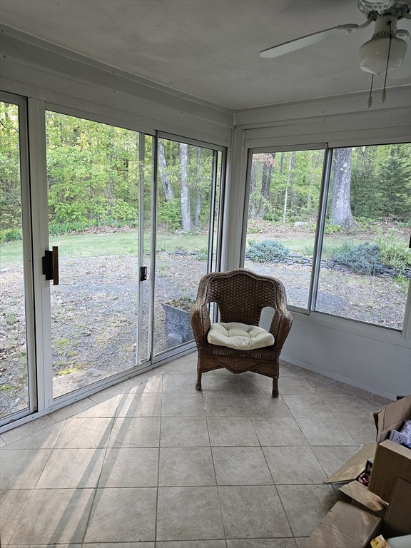 31 Greystone Road Franklin, MA 02038 - Photo 6 of 17 Gallery Image 6
