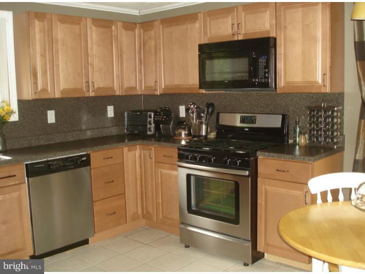8 Flury Lane Clementon, NJ 08021 - Photo 2 of 19 Kitchen