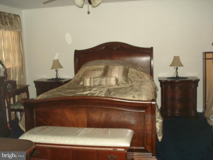 8 Flury Lane Clementon, NJ 08021 - Photo 11 of 19 Master Bedroom