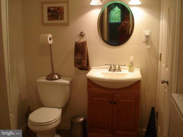 8 Flury Lane Clementon, NJ 08021 - Photo 14 of 19 Half Bath