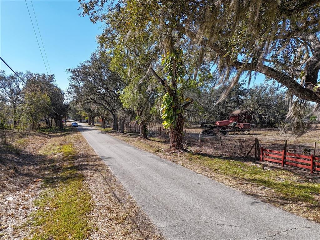 1707 Southwest Robin Road Arcadia, FL 34266 - Photo 3 of 41
