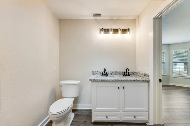 $299,999 | 3005 Lillie Street, Crestview, FL 32539