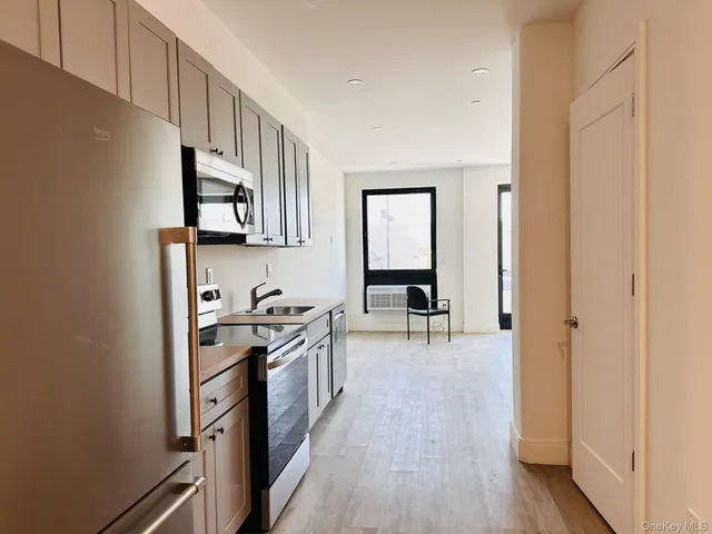 $3,695 | 362 West Merrick Road, Unit 101, Valley Stream, NY 11580