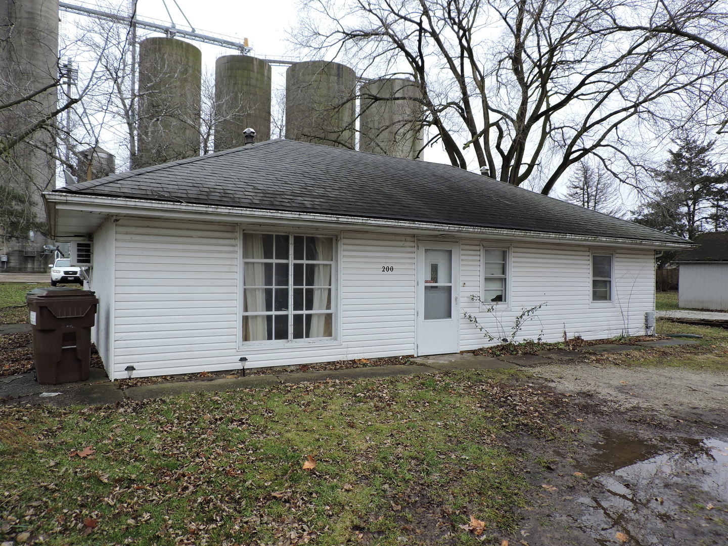 202 South Front Street Danforth, IL 60930 - Photo 6 of 7