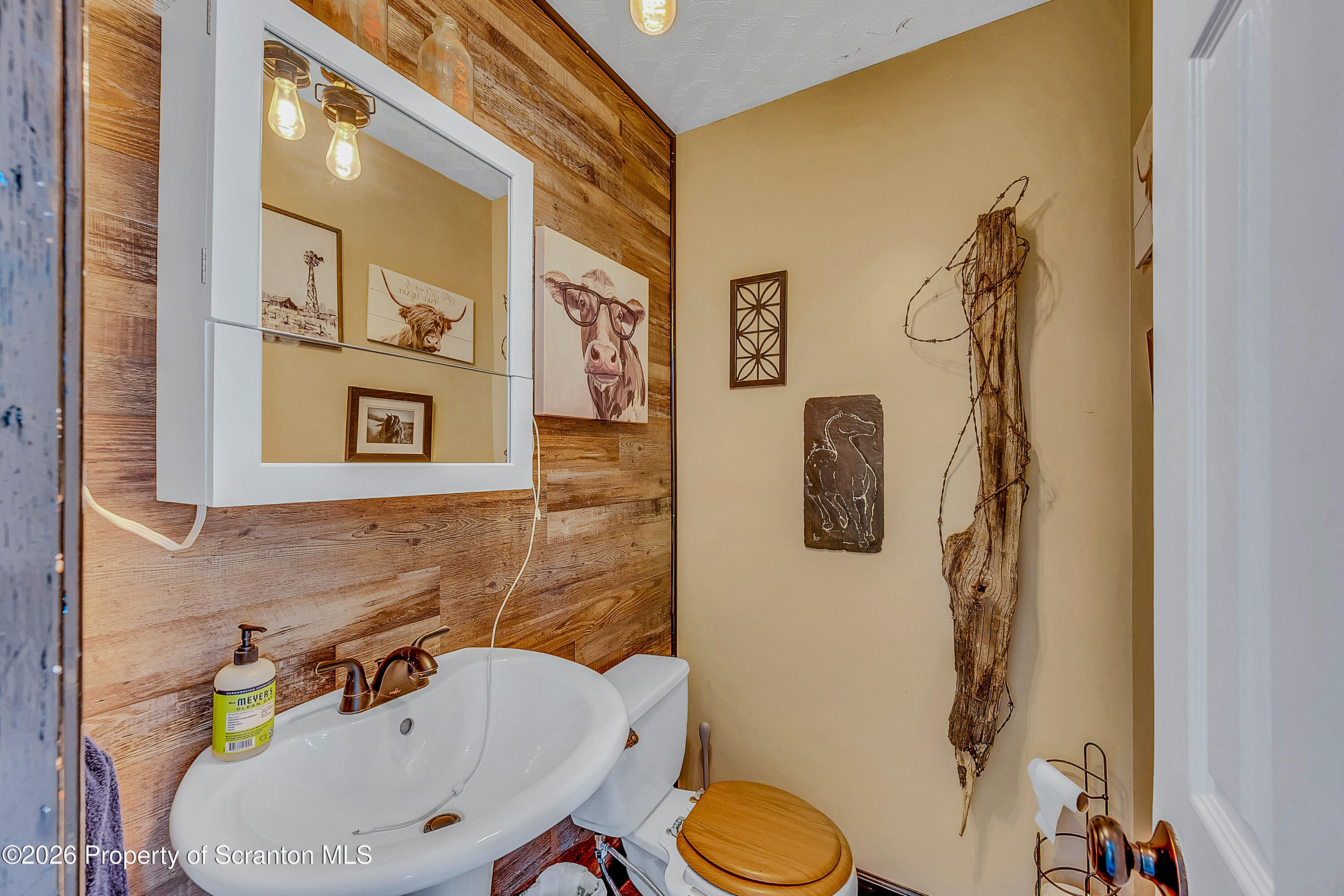 726 Post Hill Road Falls, PA 18615 - Photo 29 of 51 Post Hill-31