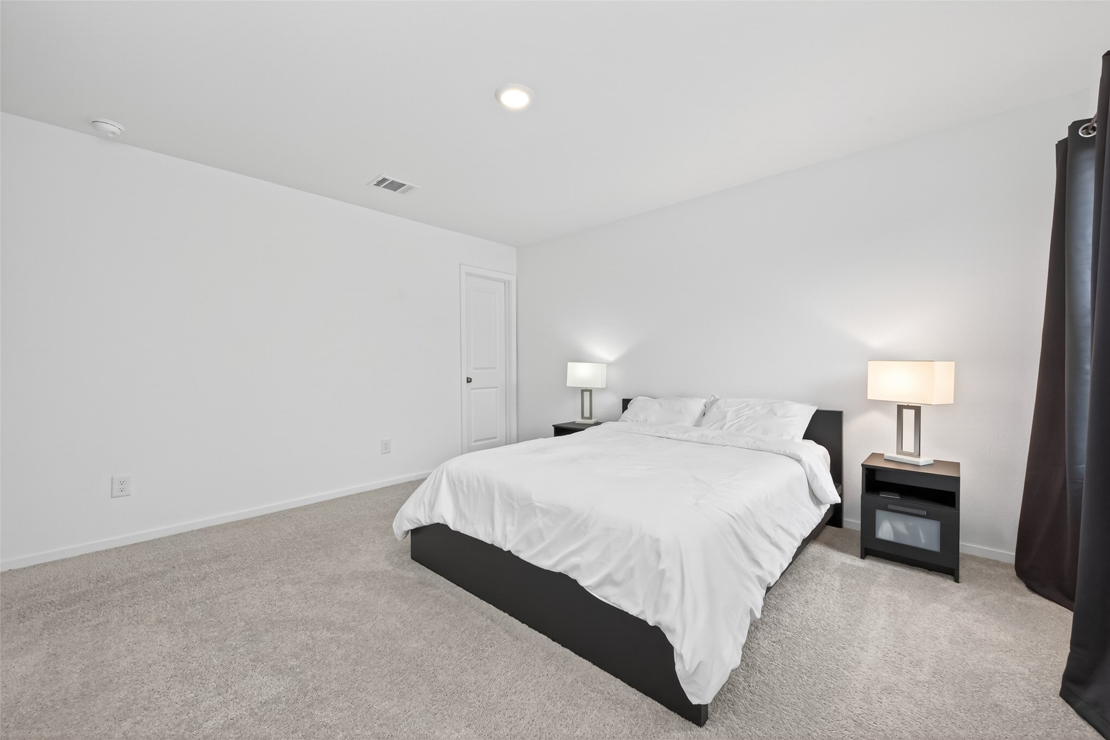 10720 Ellerston Road Cleveland, TX 77327 - Photo 23 of 32 Furniture included in lease for an additional $100/month