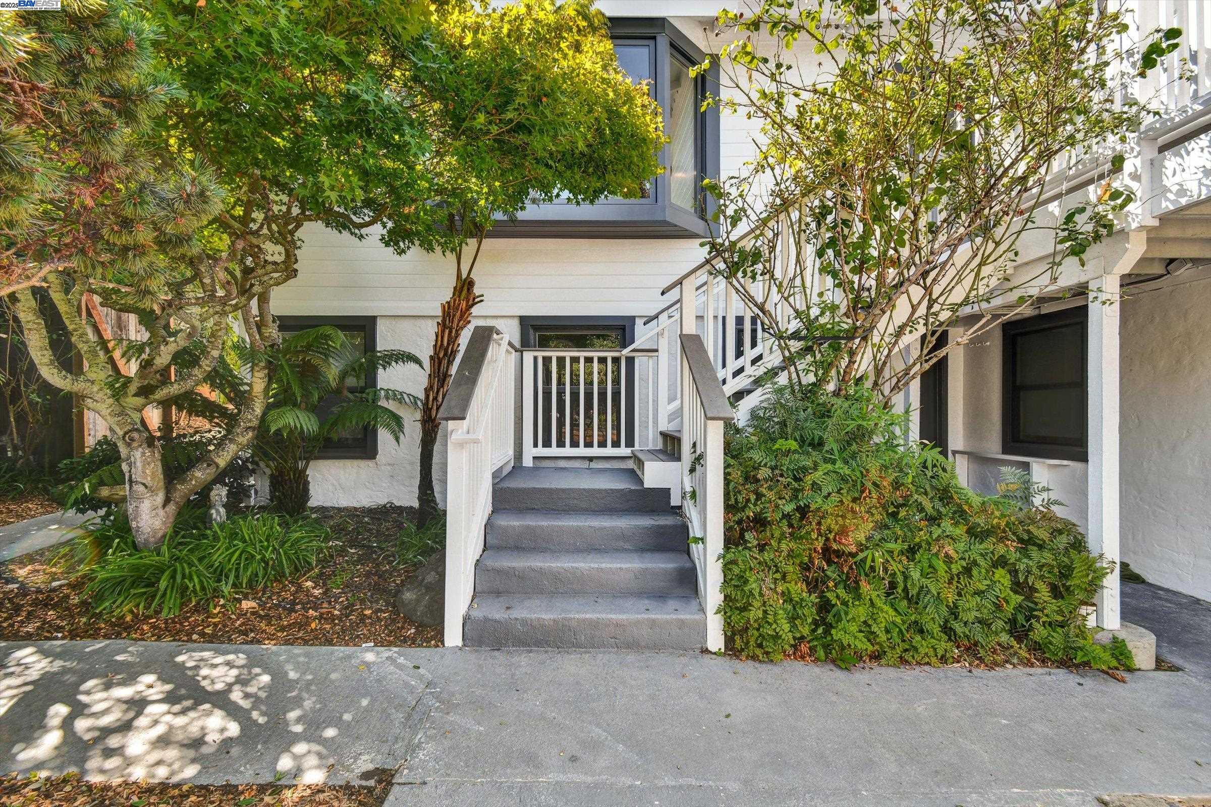 148 Auburn Street San Rafael, CA 94901 - Photo 4 of 42