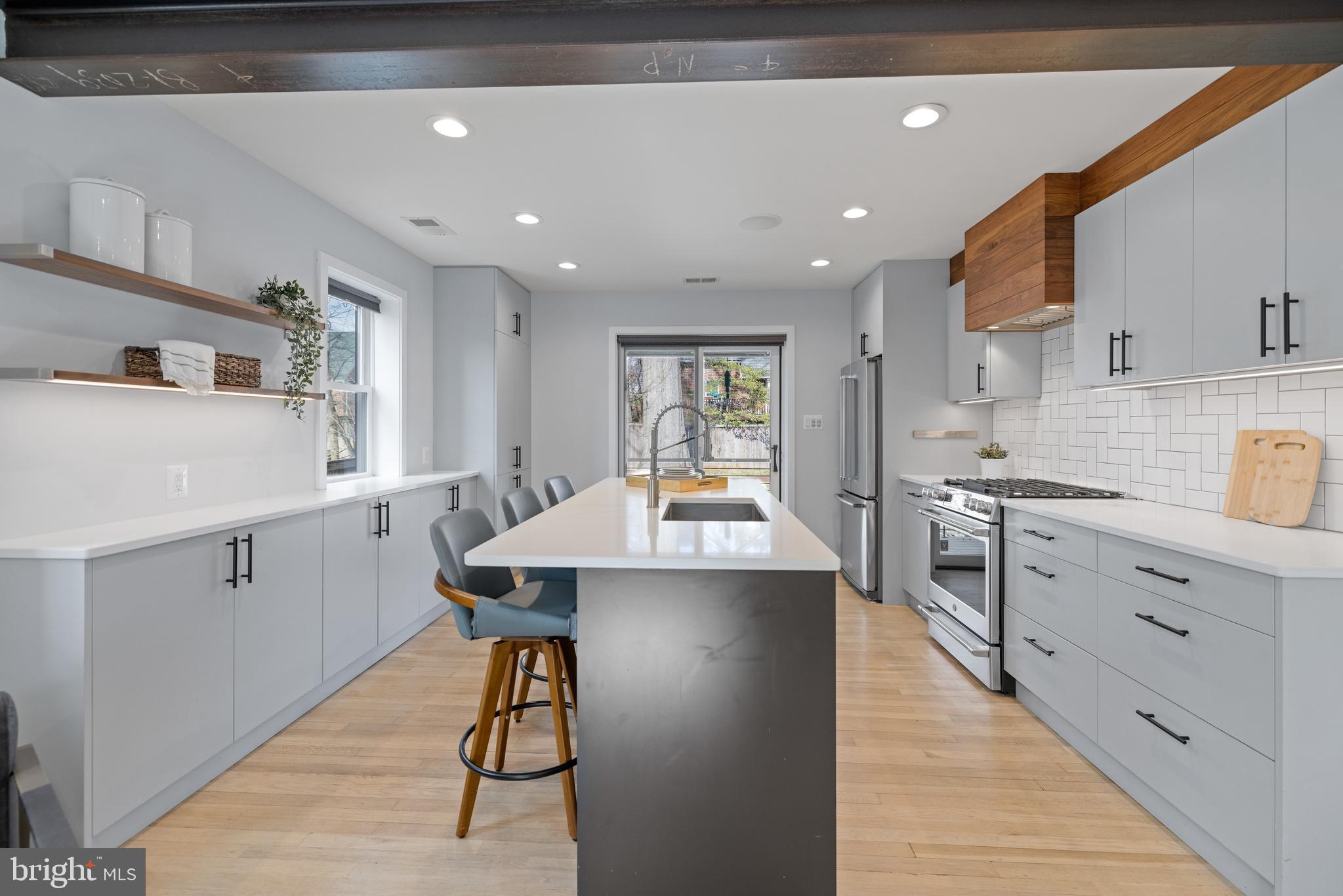 4006 Nicholson Street Hyattsville, MD 20782 - Photo 7 of 40