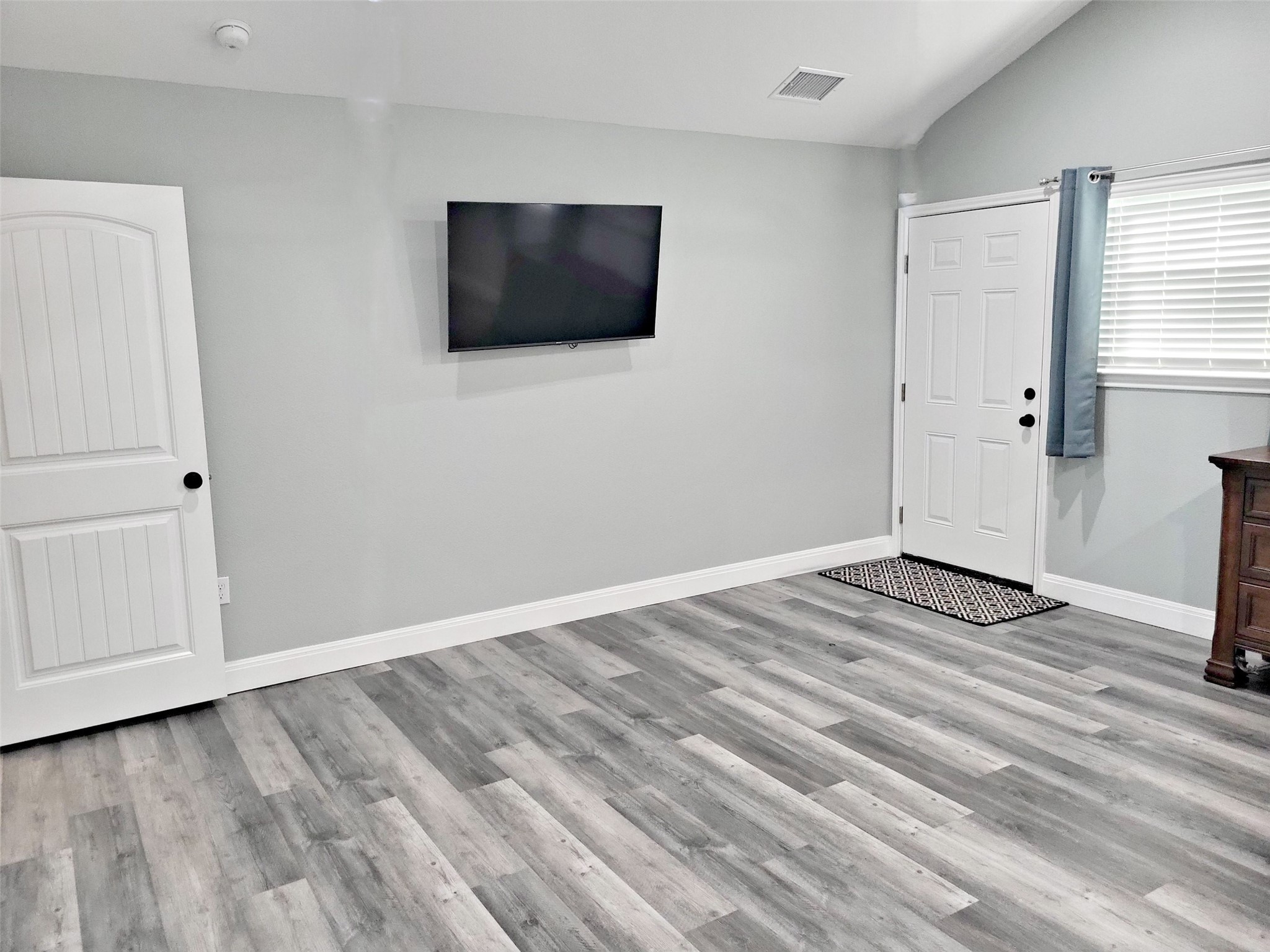 1526 Lakeside Drive West Canyon Lake, TX 78133 - Photo 18 of 35 There is more than enough space to add a personal desk and computer if you like in the master bedroom.