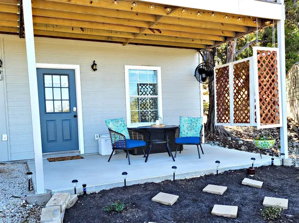 $2,990 | 1526 Lakeside Drive West, Canyon Lake, TX 78133