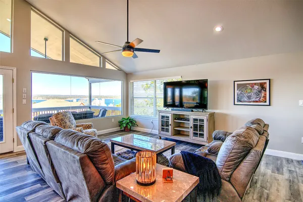 $2,990 | 1526 Lakeside Drive West, Canyon Lake, TX 78133