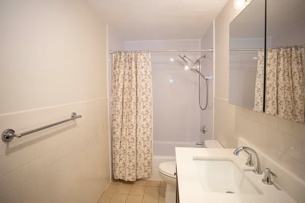 $2,600 | 5 Washington Street, Unit C9, Reading, MA 01867