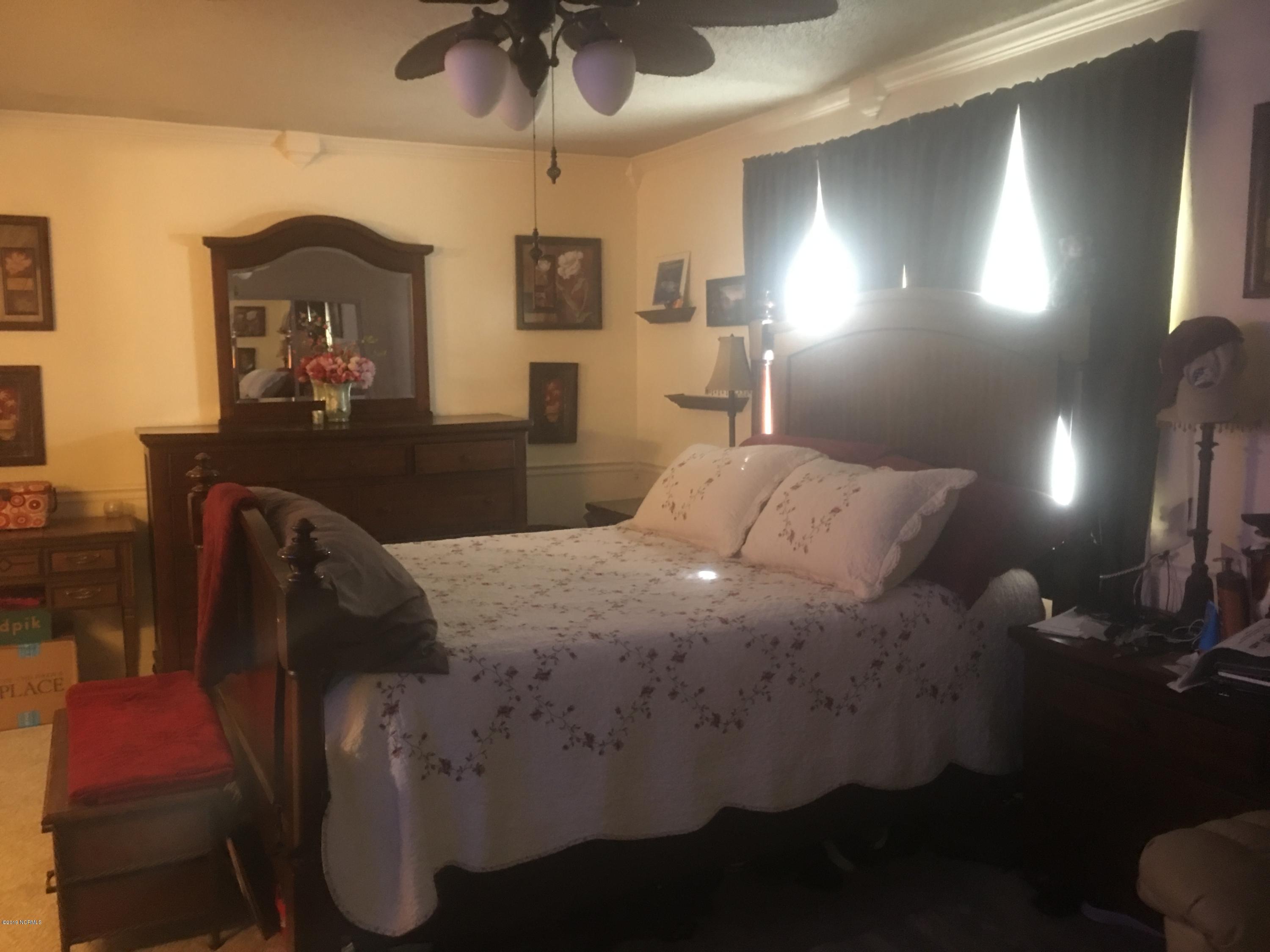 121 Shipman Road Havelock, NC 28532 - Photo 17 of 22 Master Suite
