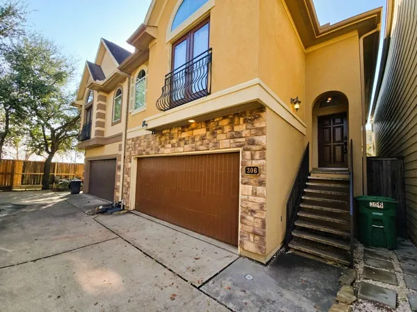 $2,295 | 306 Gregg Street, Houston, TX 77020