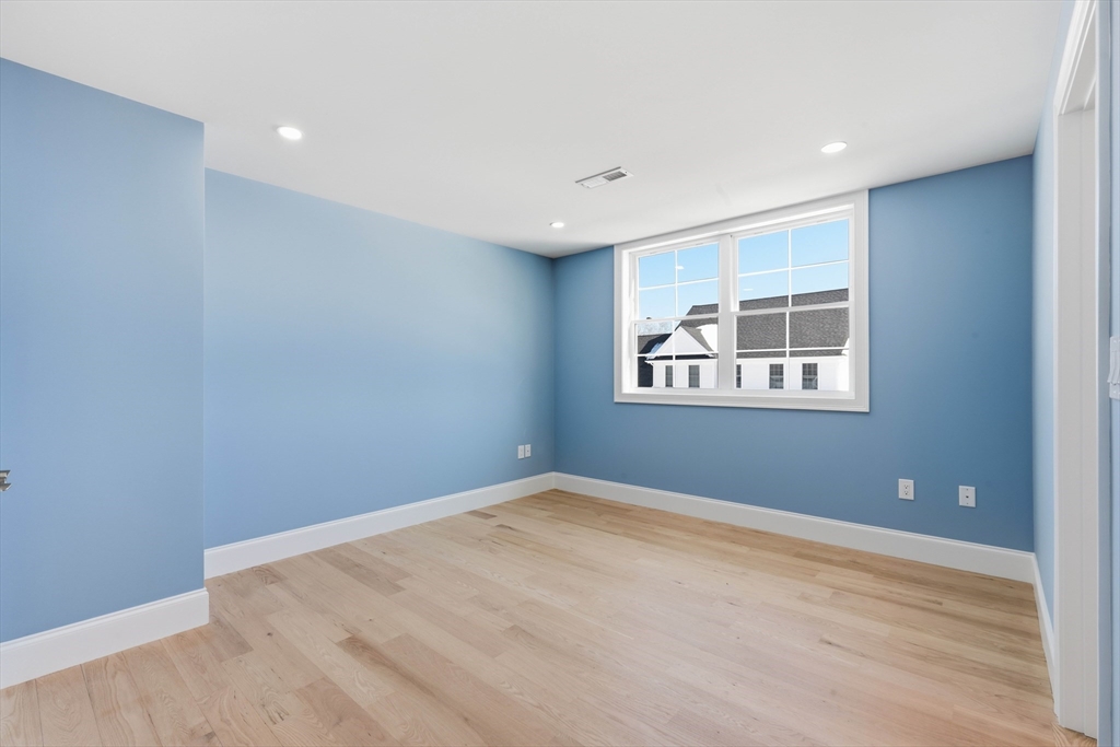 66 Parish Road, Unit 4R Georgetown, MA 01922 - Photo 35 of 42