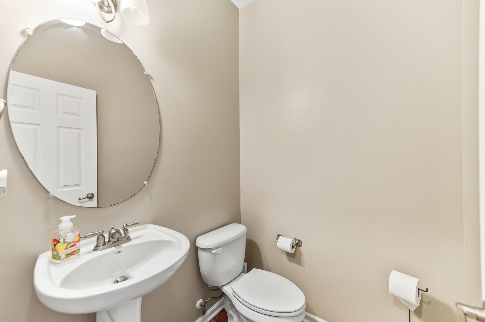 9038 Parlor Drive Ladson, SC 29456 - Photo 8 of 22 9038 Parlor Dr 22 of 39