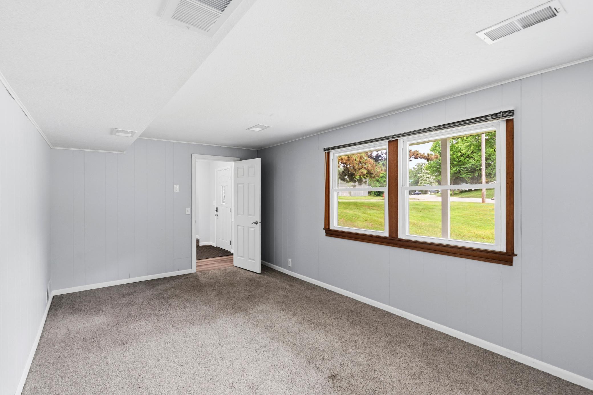 10500 Vessey Road Bloomington, MN 55437 - Photo 26 of 45 Gallery Image 26