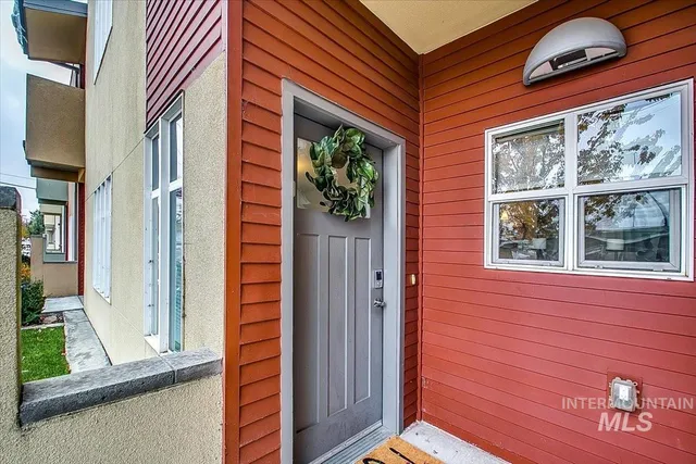 $399,900 | 1463 West Grand Avenue, Unit 104, Boise, ID 83702