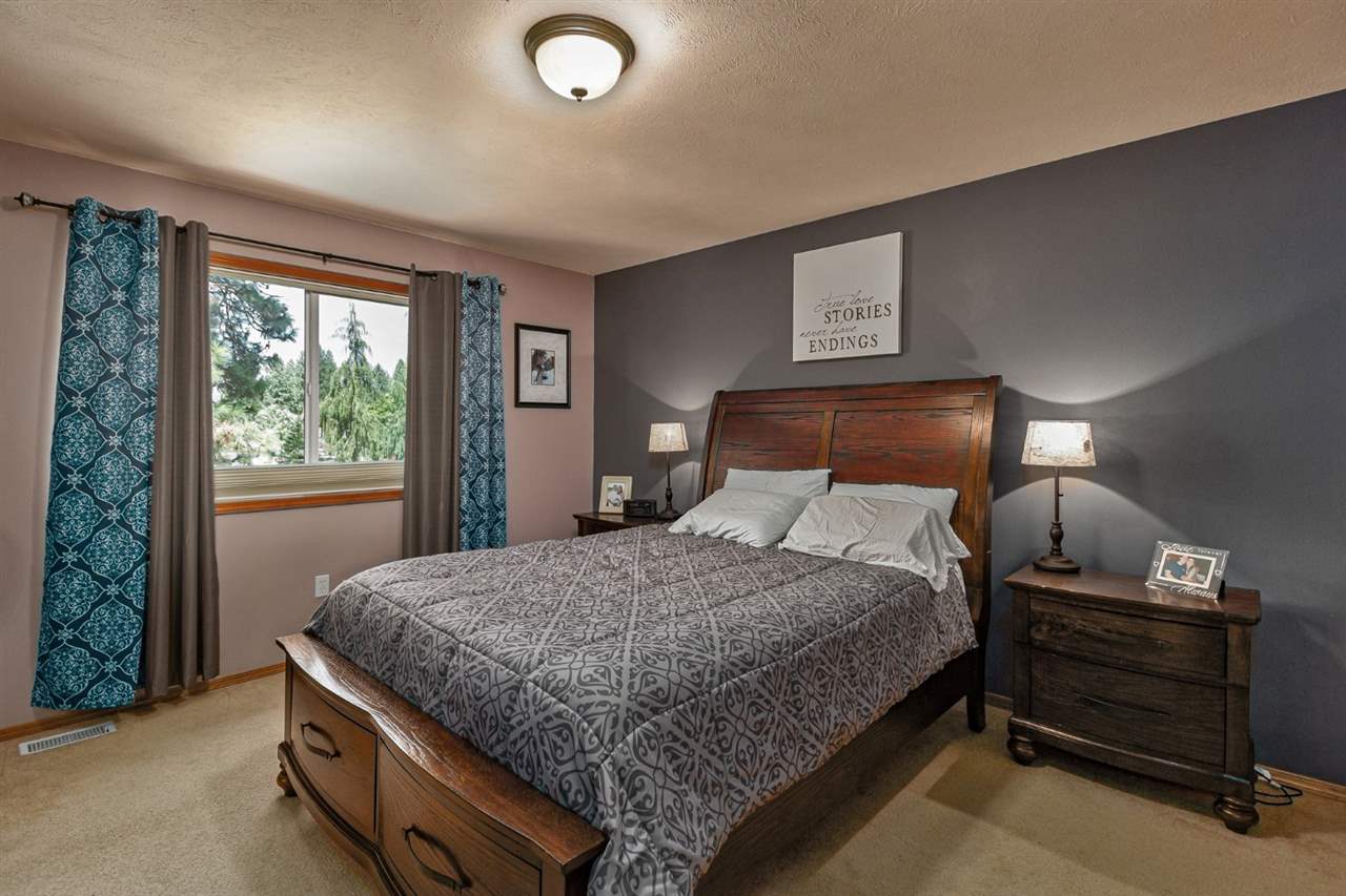 4517 East Woodglen Road Mead, WA 99021 - Photo 14 of 20
