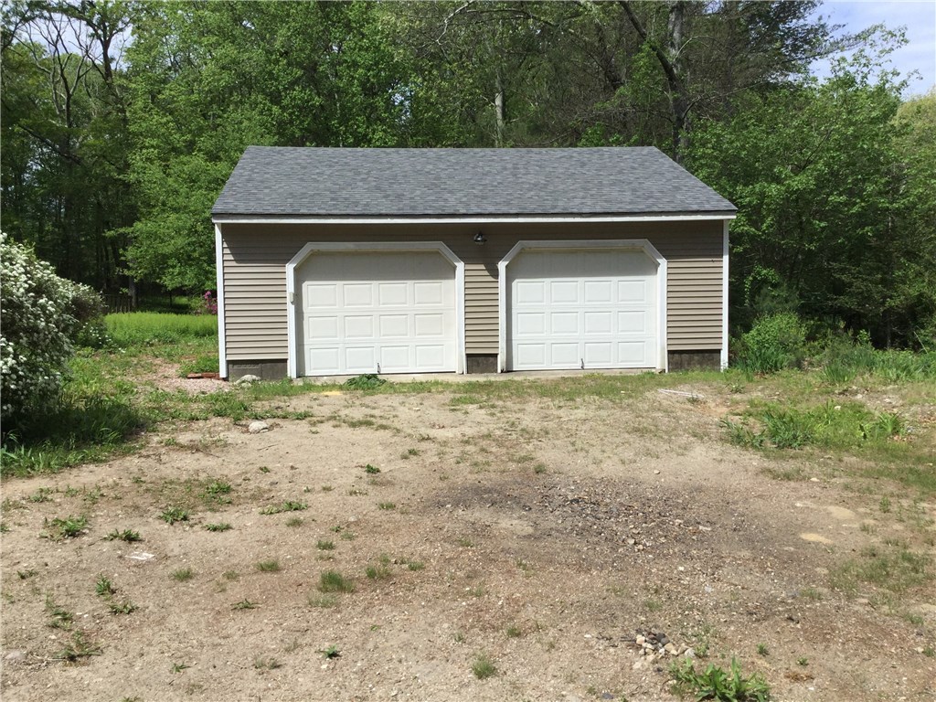470 Gardiner Road Richmond, RI 02892 - Photo 4 of 35 Gallery Image 4