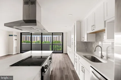 $400,000 | 6101 Edsall Road, Unit 1212, Alexandria, VA 22304