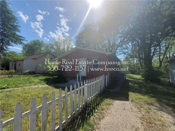 $795 | 2718 Ansonia Street, Winston-Salem, NC 27105