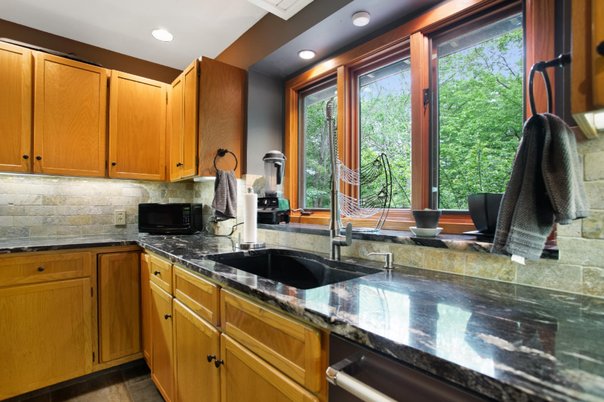 644 Graafschap Road Holland, MI 49423 - Photo 7 of 39 644 Graafschap Rd, Holland, 49423-32