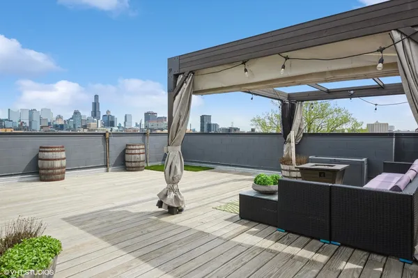 $700,000 | 505 North Hermitage Avenue, Chicago, IL 60622
