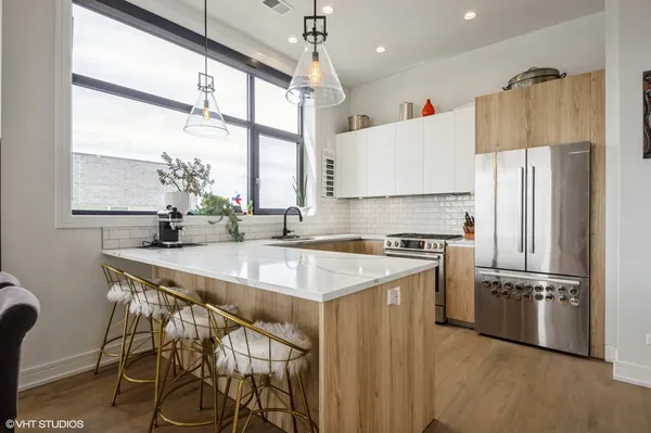 $700,000 | 505 North Hermitage Avenue, Chicago, IL 60622