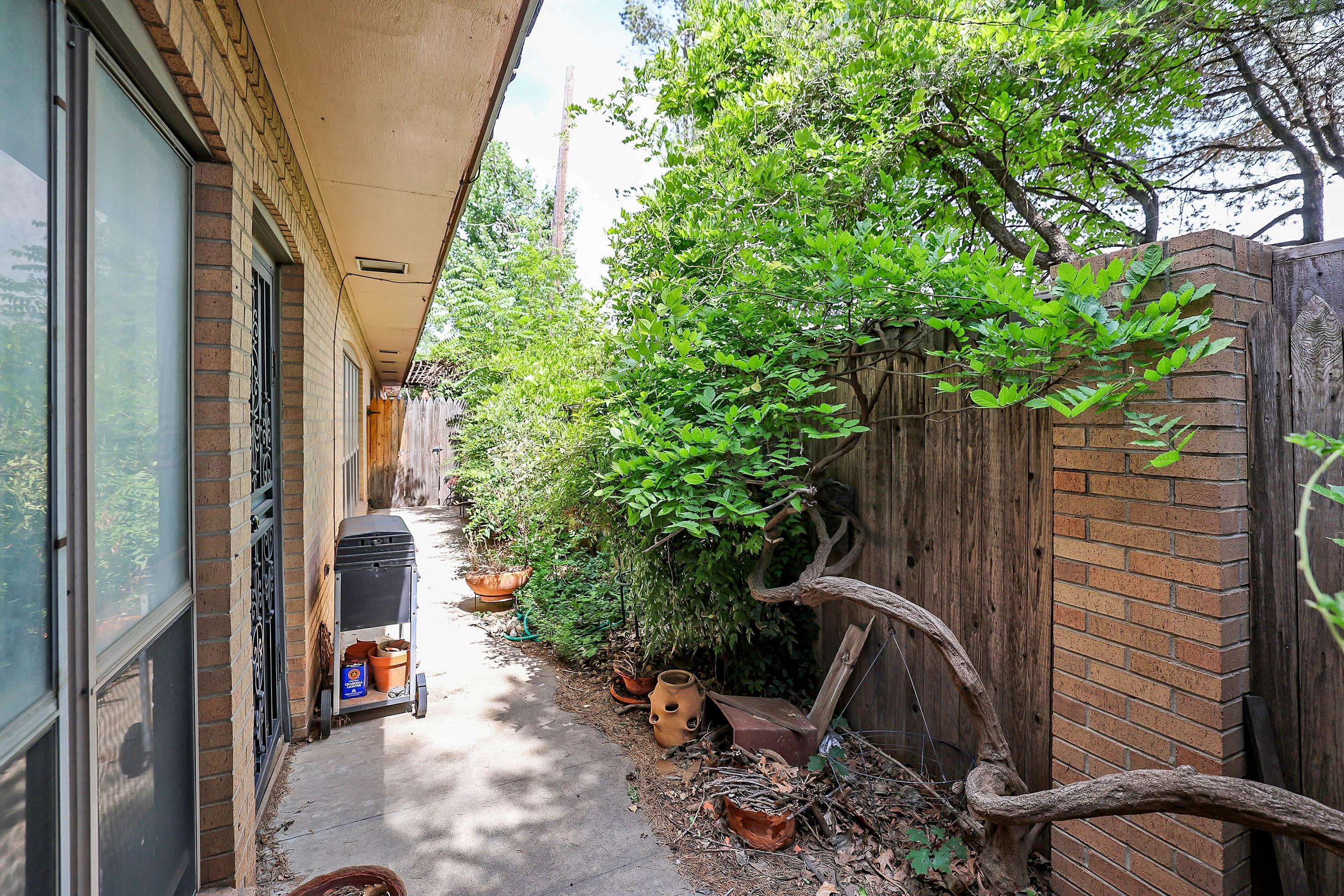 1615 South Bryan Street, Unit 19 Amarillo, TX 79102 - Photo 49 of 53 a view of outdoor space and yard