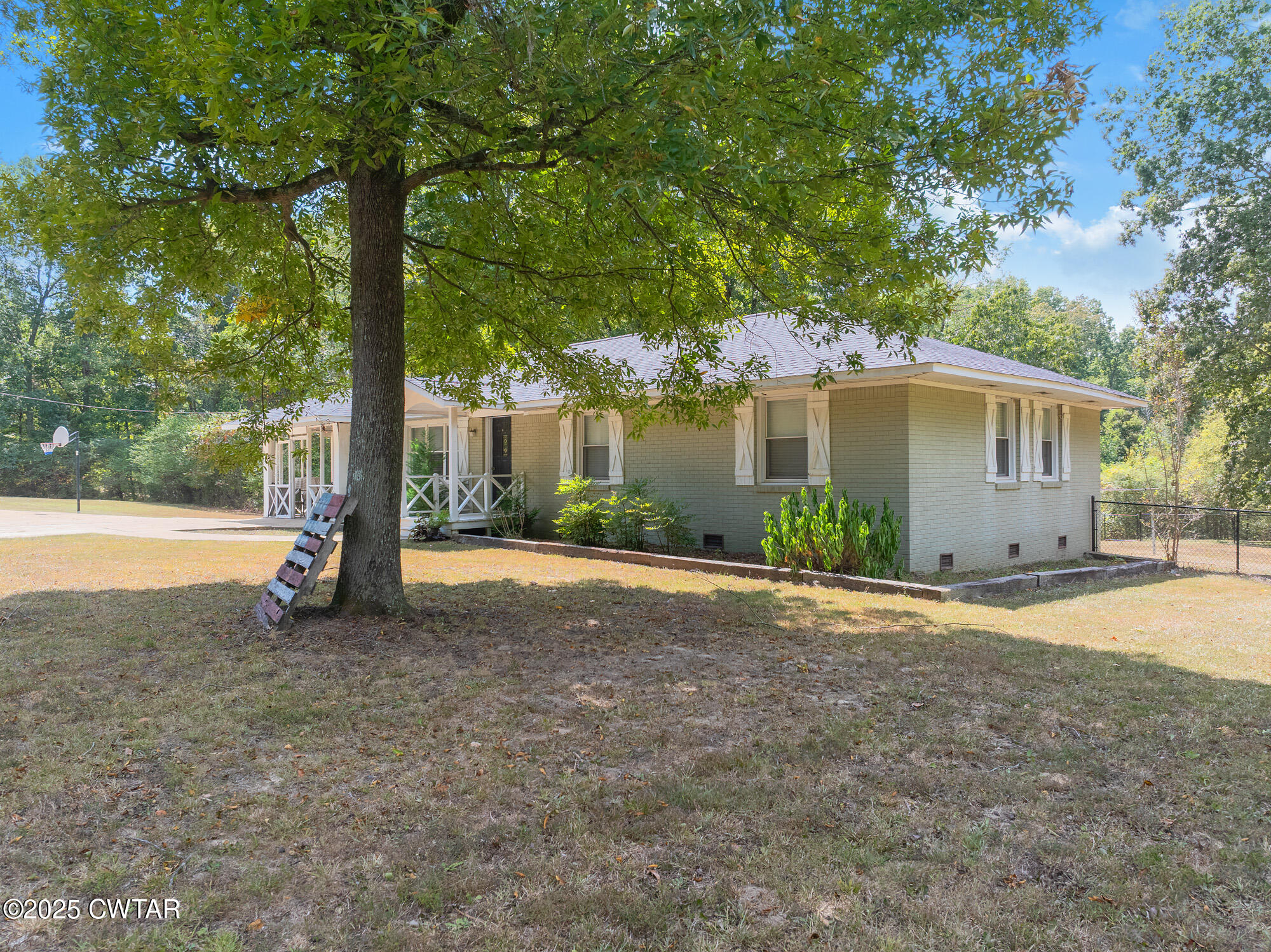 7028 3 Way Road Decaturville, TN 38329 - Photo 19 of 31 DJI_20250903133626_0460_D