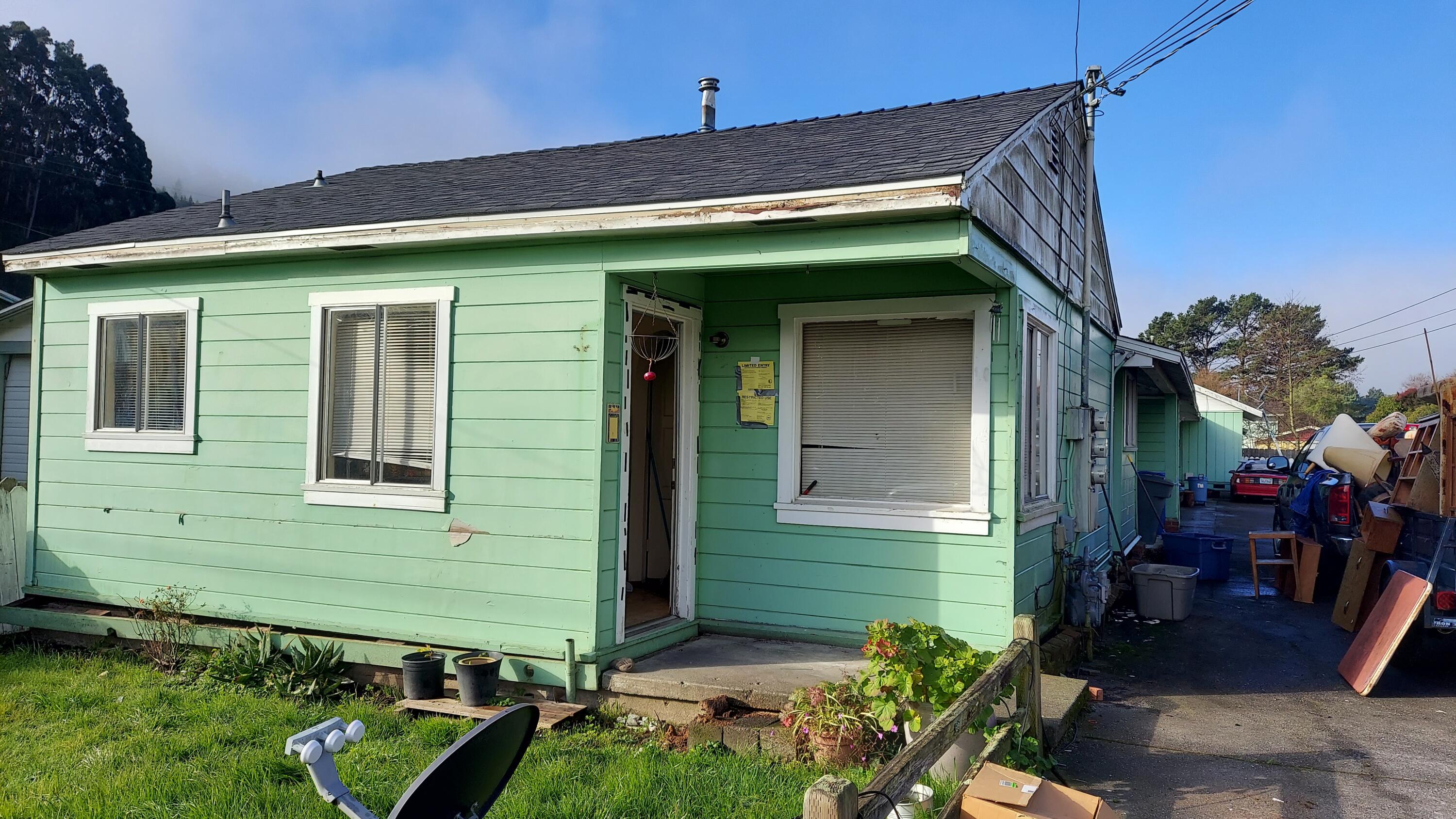 160 River St - Picture