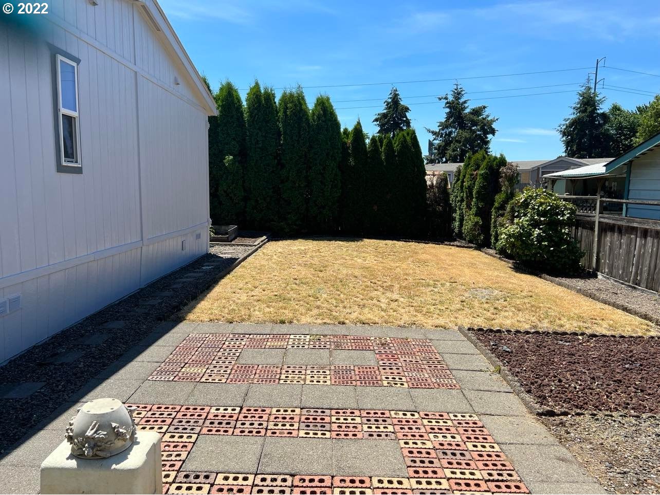 1962 McDonald Court Springfield, OR 97477 - Photo 17 of 18 Backyard