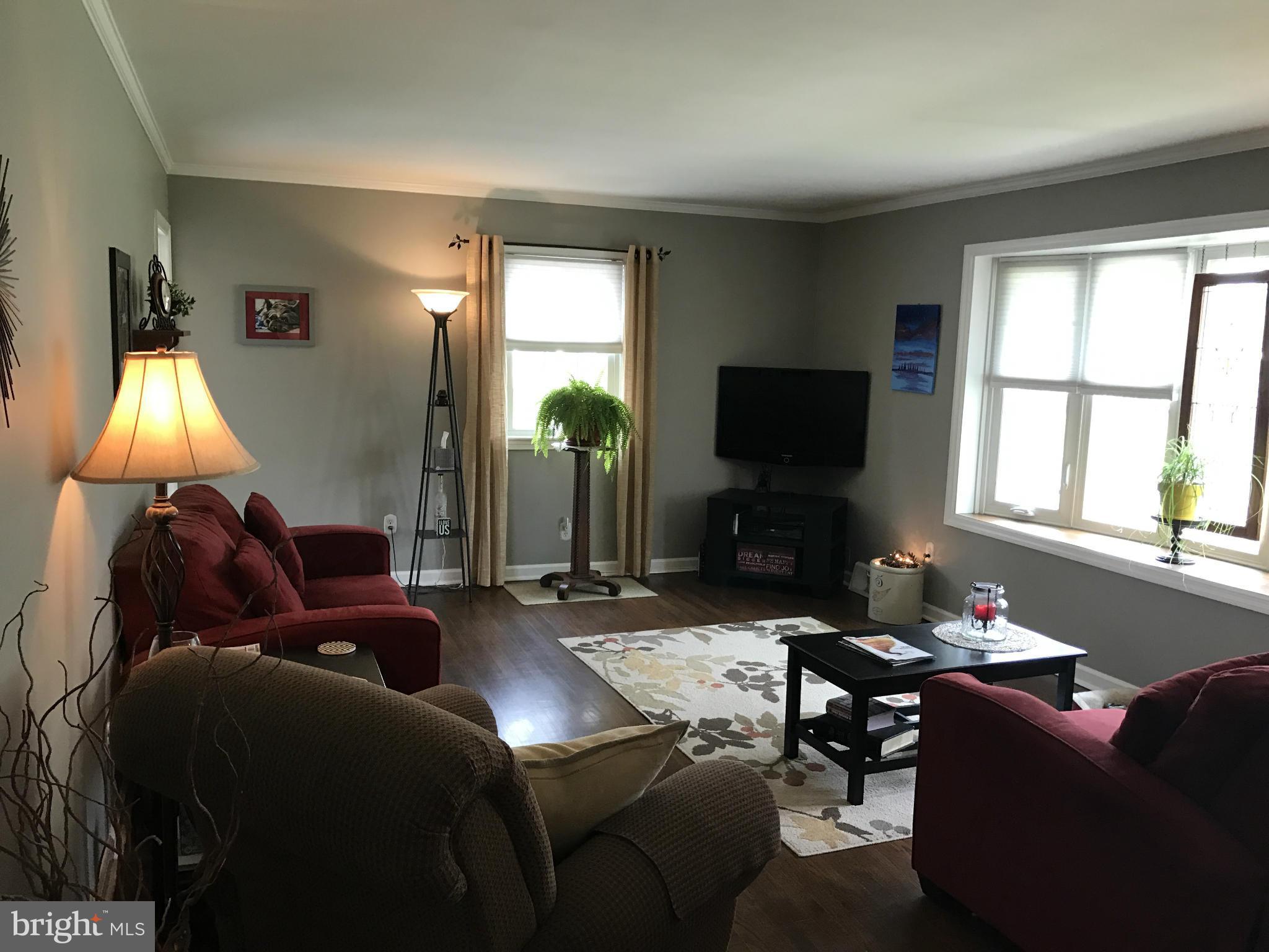 9002 Sudley Road Manassas, VA 20110 - Photo 16 of 27 Living Room