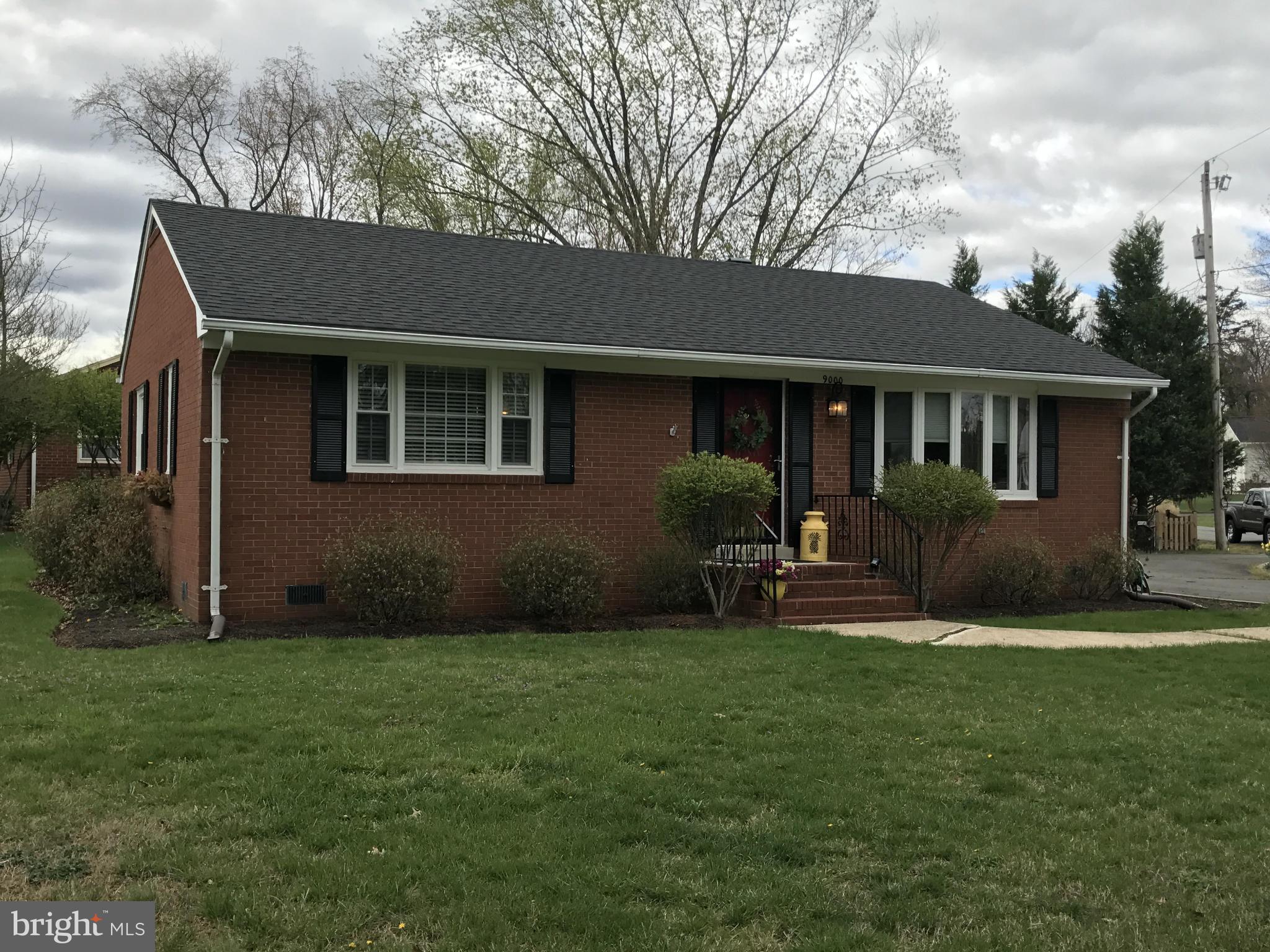 9002 Sudley Road Manassas, VA 20110 - Photo 10 of 27 Exterior (Front)